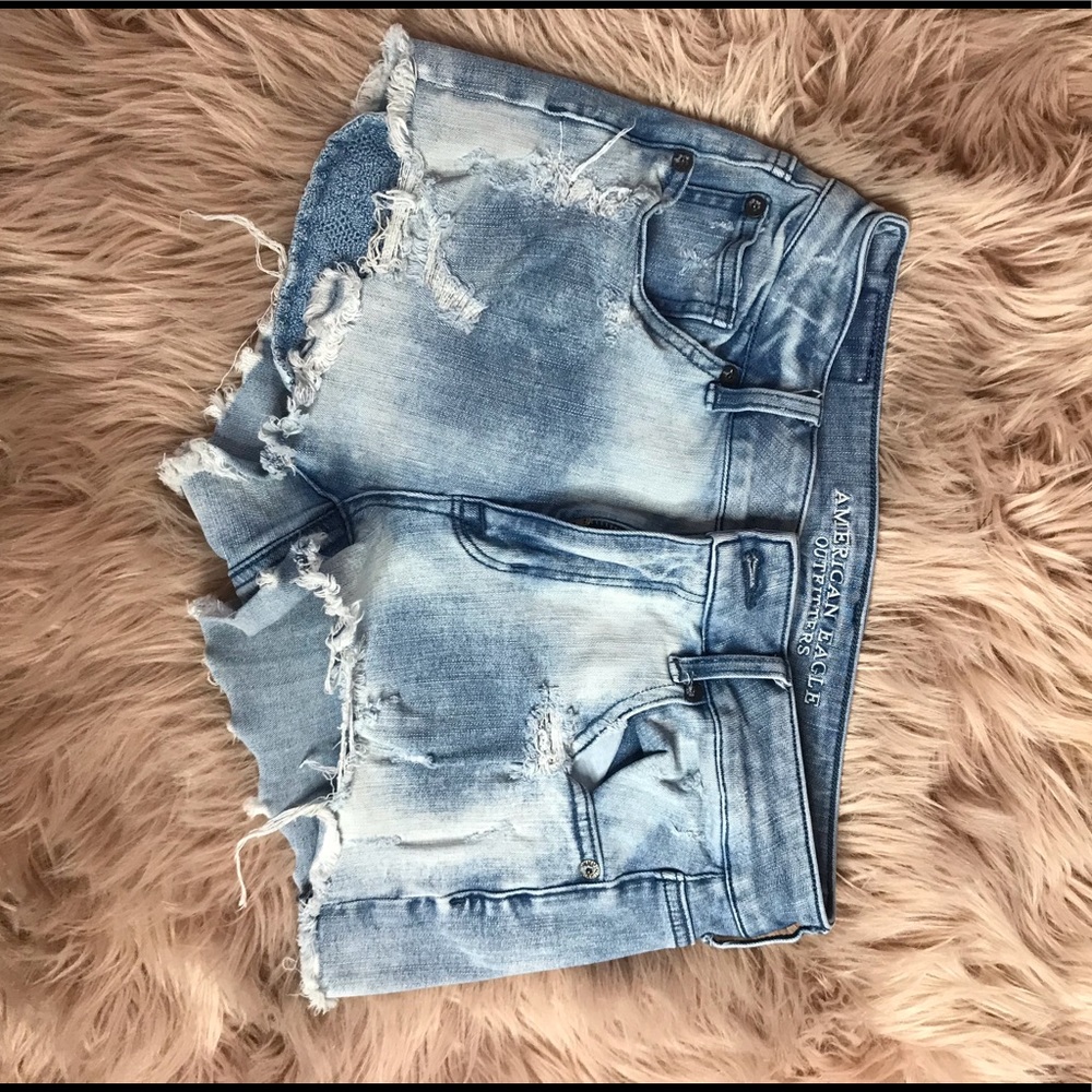 AE lace pocket shorts